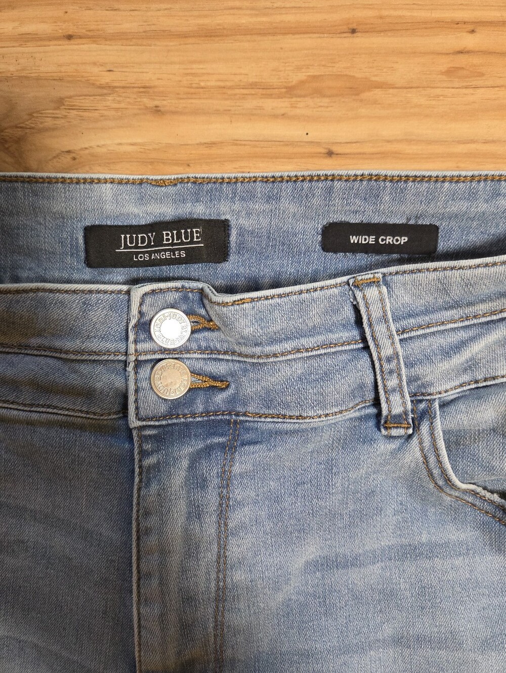 Judy Blue Wide Leg Crop Jeans Womens 20W Light Blue Stretch Denim - Picture 3 of 8